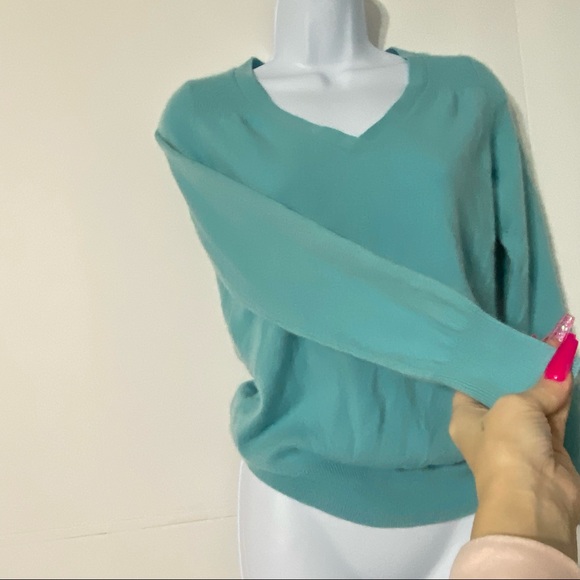 Pure Cashmere - Picture 3 of 7